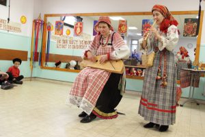 Мастер-класс  Русские народные костюмы и инструменты